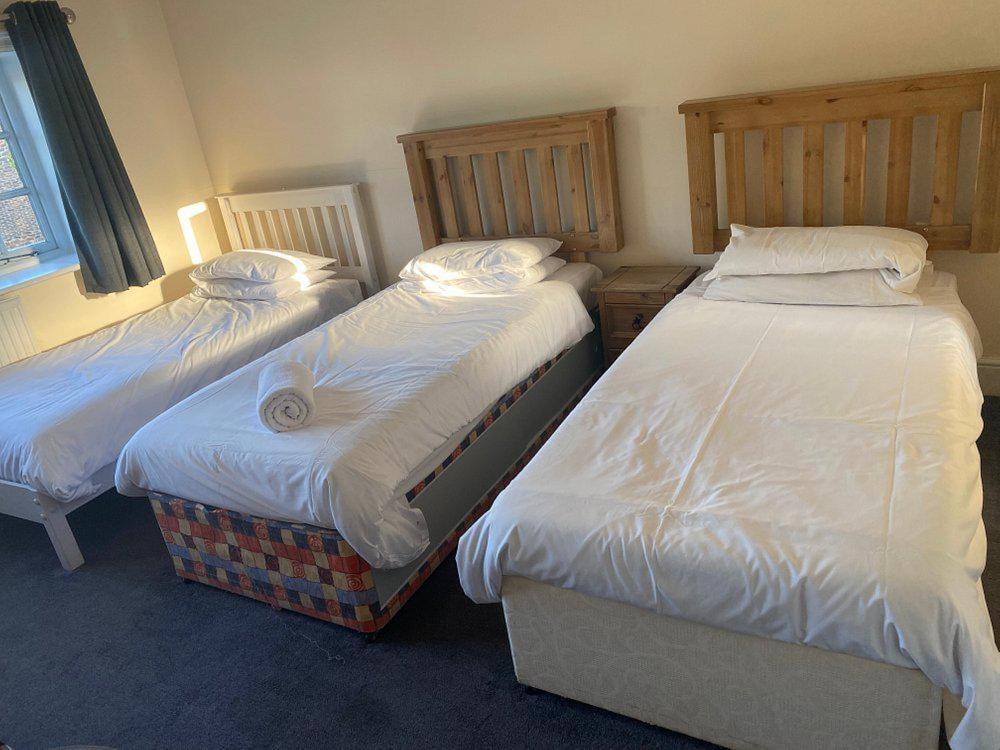 The Cranley Hotel Cranleigh Esterno foto