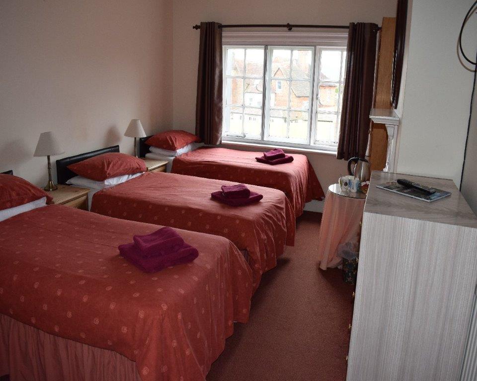 The Cranley Hotel Cranleigh Esterno foto