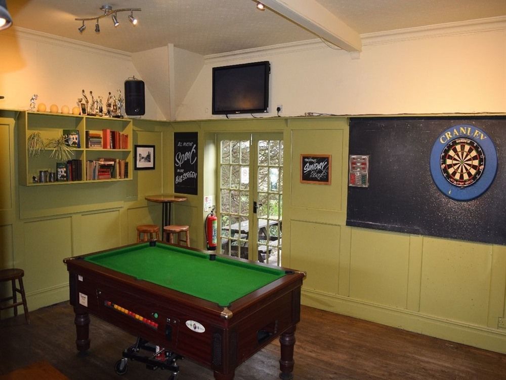 The Cranley Hotel Cranleigh Esterno foto