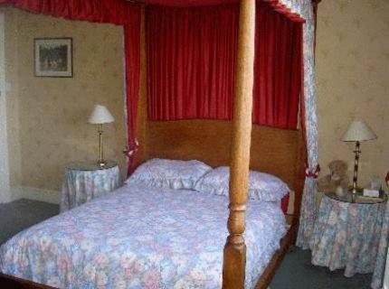 The Cranley Hotel Cranleigh Esterno foto